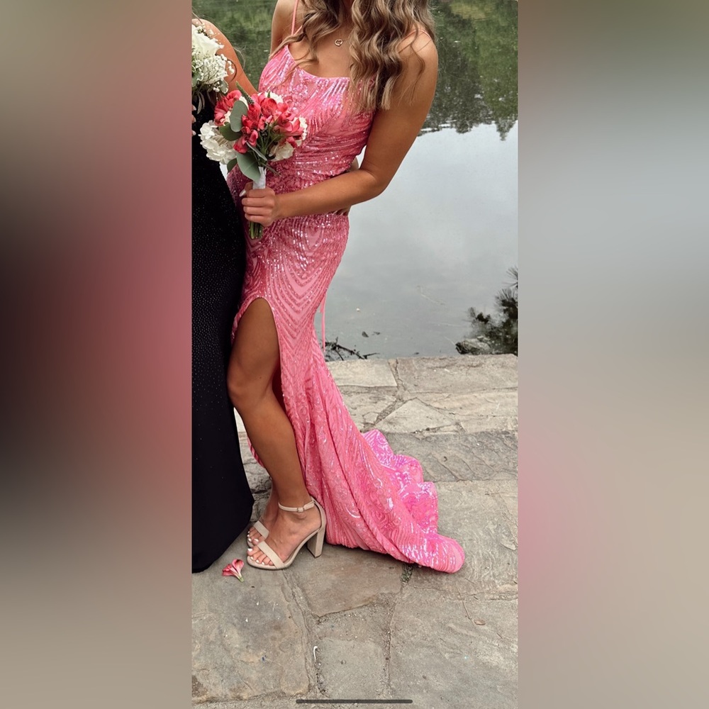 PROM DRESS - Picture 3 of 4